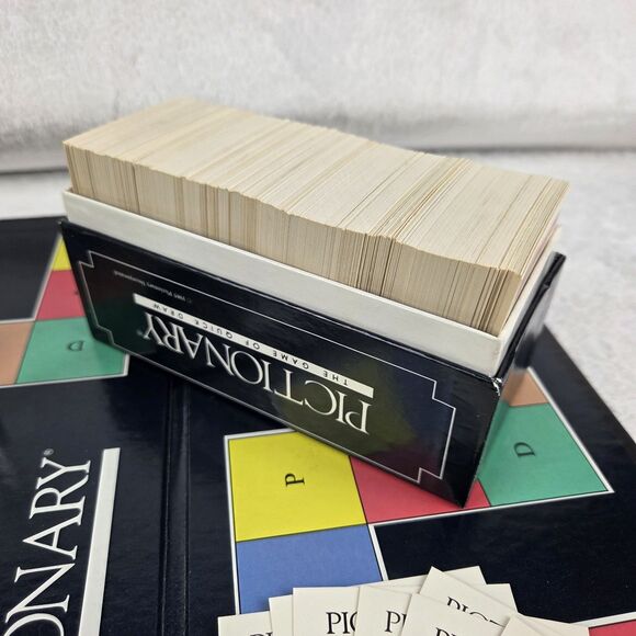 Vintage Pictionary First Edition Game 1985 Original Pieces Complete - Picture 9 of 15